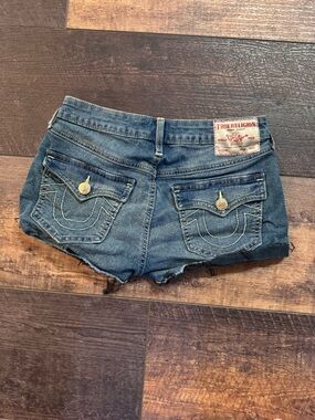 True Religion Jennie Shorts 26 Mid Rise Curvy Denim Distressed Y2K
